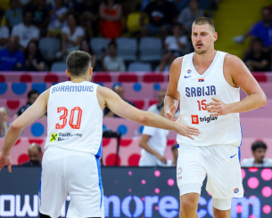 Η Σερβία διέσυρε τη Σλοβενία του Ντόντσιτς με +34 και μπροστάρη Γιόκιτς