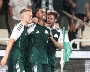 Οι ηγετικές ομιλίες Βιτόρια-Μπακασέτα και η έκρηξη του κόσμου στα γκολ του Παναθηναϊκού (video)