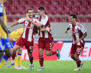 Γιαζίτζι στους φίλους του Ολυμπιακού: «Μου φερθήκατε πολύ καλά και ήθελα να σας κάνω χαρούμενους»