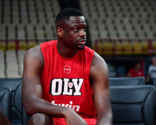 Με Φαλ η πρώτη προπόνηση του Ολυμπιακού