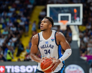 Ο Γιάννης Αντετοκούνμπο αγωνίστηκε περισσότερο σε σχέση με τα φιλικά της Εθνικής