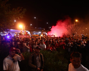 «Κοκκινίζει» το αεροδρόμιο για την άφιξη Ποντένσε (pics & video)