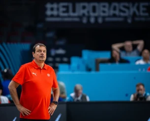 Παράπονα του Αταμάν για τη δημόσια τηλεόραση της Τουρκίας Παράπονα του Αταμάν για τη δημόσια τηλεόραση της Τουρκίας