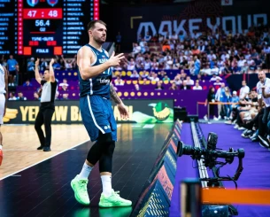 Απίστευτος Ντόντσιτς έχει βάλει 24 πόντους στους Γάλλους στο πρώτο ημίχρονο