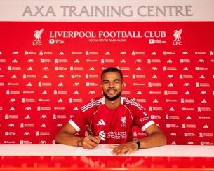 Ο Χάκπο ανανέωσε το συμβόλαιό του με την Λίβερπουλ