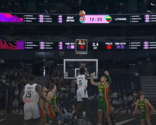 Απίθανο τρίποντο του Αντάμου από το κέντρο του γηπέδου στο Μ. Βρετανία - Λιθουανία (video)