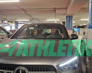 Αποκλειστική φωτογραφία: Η Ελένη Βουλγαράκη στο πλευρό του Ιωαννίδη στη Λισαβόνα Αποκλειστική φωτογραφία: Η Ελένη Βουλγαράκη στο πλευρό του Ιωαννίδη στη Λισαβόνα