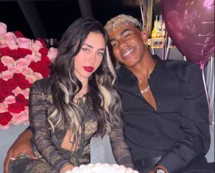 Η Νίκι Νικόλ διαψεύδει τον χωρισμό της με τον Γιαμάλ