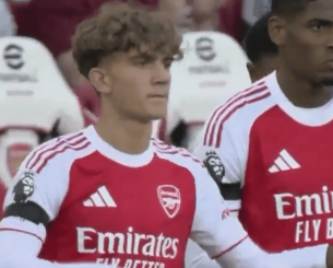Είναι 15 ετών, έκανε το ντεμπούτο του με την Άρσεναλ και ήδη τον συγκρίνουν με τον Γιαμάλ - Αυτός είναι ο Μαξ Ντάουμαν