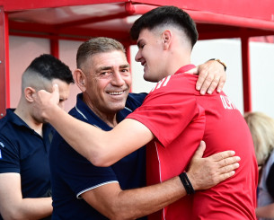 Η «θερμή» αγκαλιά του Παντελίδη με τον Αγγελάκη