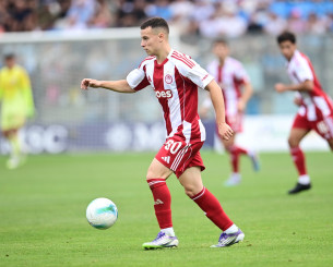 Ο Κώστας Καραπαπάς στο Back2Μπακ: «Γιατί να δώσω 10 εκ. να πάρω τον Πνευμονίδη της Αργεντινής» (video) Ο Κώστας Καραπαπάς στο Back2Μπακ: «Γιατί να δώσω 10 εκ. να πάρω τον Πνευμονίδη της Αργεντινής» (video)