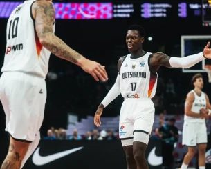 Συνεχίζει να μοιράζει 100αρες: Η Γερμανία «πάτησε» τη Σουηδία και πάει φουλ για πρωτιά στο Τάμπερε