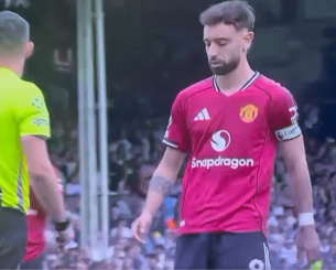 Ο λόγος που ο Μπρούνο Φερνάντες κατηγόρησε τον... διαιτητή για το χαμένο του πέναλτι (video) Ο λόγος που ο Μπρούνο Φερνάντες κατηγόρησε τον... διαιτητή για το χαμένο του πέναλτι (video)