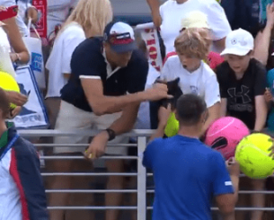 Αυτός είναι ο άνθρωπος που μισούν όλοι στο internet - H ενέργειά του που προκάλεσε σάλο