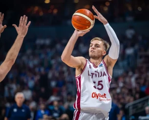 Νέος τραυματισμός για τον Ζάγκαρς: Αποχώρησε από τον αγώνα κόντρα στην Πορτογαλία