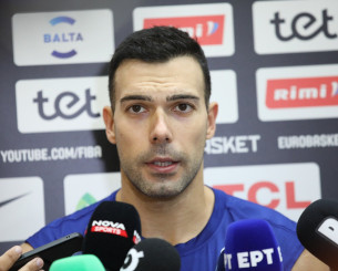 Ο Σλούκας για την παρουσία του στην Εθνική: «Πιθανόν να τελειώνει ο κύκλος μετά από αυτό το Eurobasket» Ο Σλούκας για την παρουσία του στην Εθνική: «Πιθανόν να τελειώνει ο κύκλος μετά από αυτό το Eurobasket»