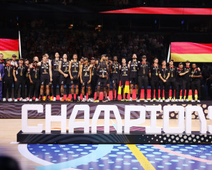 Και στο τέλος παίρνουν το χρυσό στο Eurobasket οι Γερμανοί.... Και στο τέλος παίρνουν το χρυσό στο Eurobasket οι Γερμανοί....