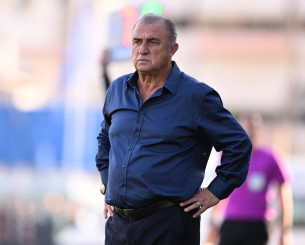 Με τις... ευλογίες Νέντβεντ, υποψήφιος για τον πάγκο της Τσεχίας ο Τερίμ