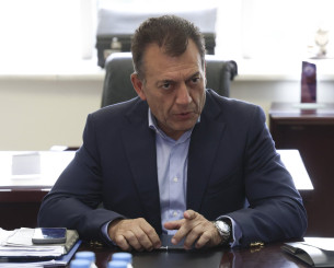 Βρούτσης: «Η κυβέρνηση μιλάει αποκλειστικά και μόνο με την Euroleague» Βρούτσης: «Η κυβέρνηση μιλάει αποκλειστικά και μόνο με την Euroleague»