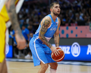 Τολιόπουλος: «Δυνατή ομάδα το Ισραήλ - Να κρατήσουμε χαμηλά το σκορ»