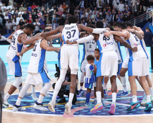 Χάλκινοι μάγκες φτιαγμένοι από χρυσάφι Χάλκινοι μάγκες φτιαγμένοι από χρυσάφι