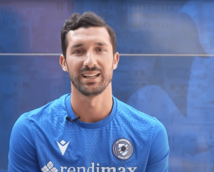 Παίκτης της Σαμπντόρια έσωσε γυναίκα που μαχαιρώθηκε στη μέση του δρόμου