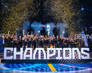 Η απονομή του EuroBasket στη Γερμανία (video) Η απονομή του EuroBasket στη Γερμανία (video)