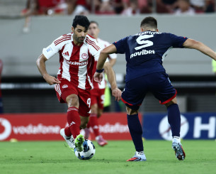 Η βαθμολογία της Super League με τις νίκες Ολυμπιακού, Άρη και Βόλου Η βαθμολογία της Super League με τις νίκες Ολυμπιακού, Άρη και Βόλου