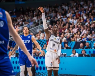 Ο Ντένις Σρέντερ στο Athletiko για την εμφάνισή του κόντρα στη Φινλανδία: «Κάνω το καλύτερο για να κερδίζει η ομάδα» Ο Ντένις Σρέντερ στο Athletiko για την εμφάνισή του κόντρα στη Φινλανδία: «Κάνω το καλύτερο για να κερδίζει η ομάδα»