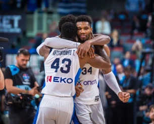 Η αντίδραση του Βινίσιους στο live του Γιάννη (photo) Η αντίδραση του Βινίσιους στο live του Γιάννη (photo)