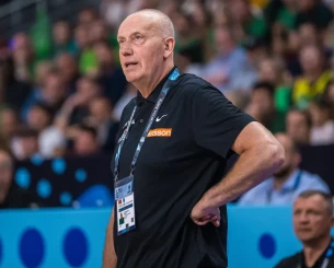 Ο Κουρτινάιτις υποκλίθηκε στον coach Σπανούλη Ο Κουρτινάιτις υποκλίθηκε στον coach Σπανούλη