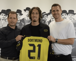 Αποχαιρέτησαν τις ομάδες του με... copy-paste μήνυμα και έγιναν viral