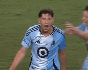 Ντεμπούτο με ασίστ και γκολάρα για τον Τριάντη στο MLS (video) Ντεμπούτο με ασίστ και γκολάρα για τον Τριάντη στο MLS (video)