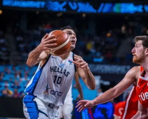 Τα highlights της ήττας της Ελλάδας στα ημιτελικά του Eurobasket (video) Τα highlights της ήττας της Ελλάδας στα ημιτελικά του Eurobasket (video)