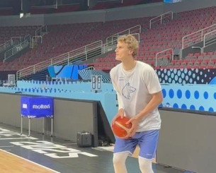 Ο Μάρκανεν... ζεσταίνεται για την Ελλάδα ευστοχώντας σε 11 σερί τρίποντα (video) Ο Μάρκανεν... ζεσταίνεται για την Ελλάδα ευστοχώντας σε 11 σερί τρίποντα (video)