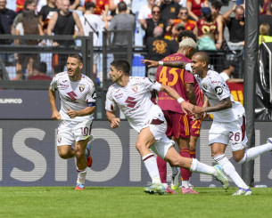 Η Τορίνο «σόκαρε» τη Ρόμα και έφυγε με το διπλό από το «Ολίμπικο» Η Τορίνο «σόκαρε» τη Ρόμα και έφυγε με το διπλό από το «Ολίμπικο»