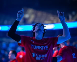 Η οριστική απόφαση για Οσμάν: Είναι στη δωδεκάδα της Τουρκίας για τον ημιτελικό με την Ελλάδα Η οριστική απόφαση για Οσμάν: Είναι στη δωδεκάδα της Τουρκίας για τον ημιτελικό με την Ελλάδα