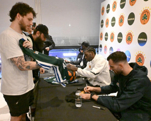 Οι πρώτες φωτογραφίες από την άφιξη του Παναθηναϊκού και την εκδήλωση στη Μελβούρνη (photos)