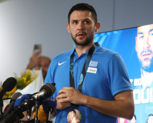 Παπανικολάου: «Η δική μου γενιά ερωτεύθηκε το μπάσκετ με τον κόουτς σαν παίκτη» Παπανικολάου: «Η δική μου γενιά ερωτεύθηκε το μπάσκετ με τον κόουτς σαν παίκτη»