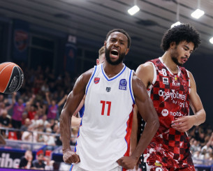 Με Χαντς και Λιούις ο Πανιώνιος πήρε το «θρίλερ» κόντρα στη Βαρέζε Με Χαντς και Λιούις ο Πανιώνιος πήρε το «θρίλερ» κόντρα στη Βαρέζε