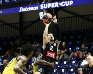 Τρομερό πρώτο ημίχρονο από τον Ρομπ Γκρέι  κόντρα στην ΑΕΚ για τον ημιτελικό του Super Cup (video)