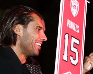 Το εντυπωσιακό tattoo αφιερωμένο στο «πεταχτάρι» και η viral αντίδραση του Πρίντεζη (photo)