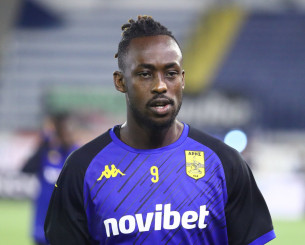 Έξω και ο Καντεβέρε με πρόβλημα στο γόνατο Έξω και ο Καντεβέρε με πρόβλημα στο γόνατο