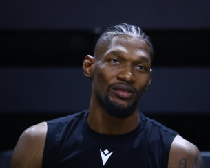 Ο Κρις Σίλβα στο Athletiko: «Ήρθα στην ΑΕΚ για να ηγηθώ - Θέλω τίτλο»