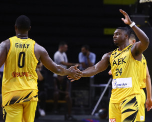 Γκρέι και ΜπάρτλεΪ «έχτισαν» χημεία στην ΑΕΚ πριν καν πατήσουν παρκέ σαν συμπαίκτες