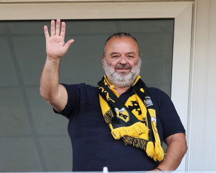 Με έξοδα Ηλιόπουλου το VAR στο Ηλιούπολη - ΑΕΚ Με έξοδα Ηλιόπουλου το VAR στο Ηλιούπολη - ΑΕΚ