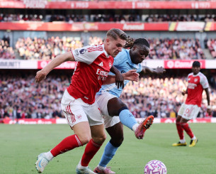 Η γκολάρα του Μαρτινέλι έσωσε τον βαθμό για την Άρσεναλ κόντρα στη Μάντσεστερ Σίτι