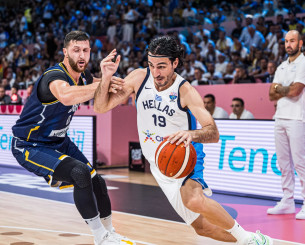 Ο Κατσίβελης επιστρέφει με το χάλκινο μετάλλιο της Εθνικής και «μπαίνει» στην προετοιμασία της ΑΕΚ