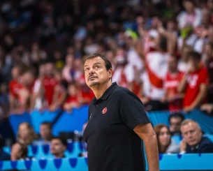 Ο Τούρκογλου «δέσμευσε» τον Αταμάν στην εθνική τουλάχιστον μέχρι το 2027 Ο Τούρκογλου «δέσμευσε» τον Αταμάν στην εθνική τουλάχιστον μέχρι το 2027