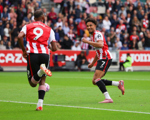 Επέστρεψε στις... εργοστασιακές ρυθμίσεις η Γιουνάιτεντ - Ηττήθηκε απ' τη Μπρέντφορντ